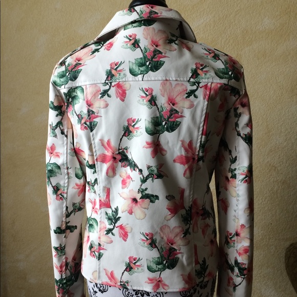 NWT Bagatelle floral bomber style jacket - Picture 3 of 5
